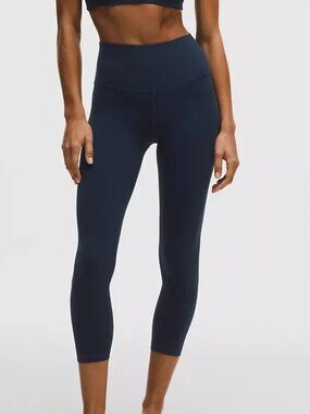 Lululemon Navy blue cropped align leggings